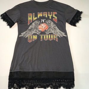 ALWAYS ON TOUR LACE FRINGE BAND TEE🔥🔥